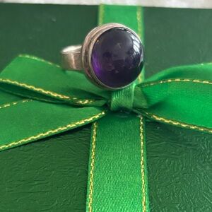 Elegant Silver and Purple Ring